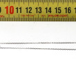 Pendentif en or gris, serti d'un saphir 