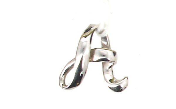 Pendentif "A" en or gris 750ème, poids 1