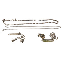 Lot comprenant 2 gourmettes en argent (1