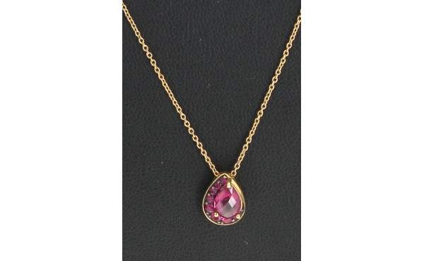 Pendentif en or jaune 18 cts (750è) sert