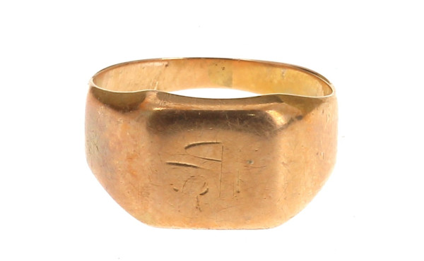 Chevalière en or jaune 18 carats, usures