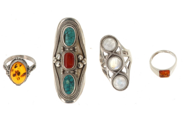 Lot de 4 bagues en argent (3 poinçonnées