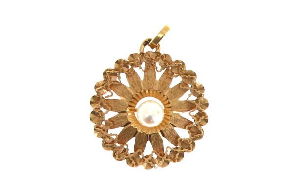 Pendentif en or jaune 18 cts, poinçon tê
