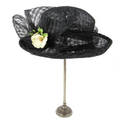 Chapeau de cérémonie de dame en fibres n