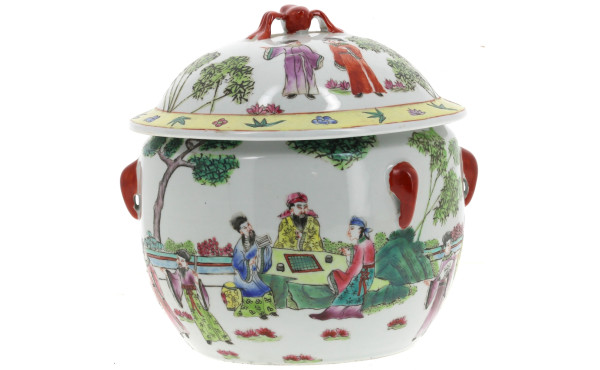 CHINE fin Xxème - Pot couvert en porcela