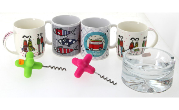 MARINE B - 4 tasses en porcelaine : on y