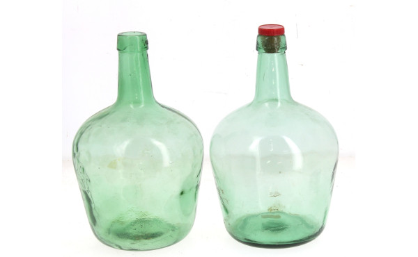 2 bonbonnes en verre, H 31 cm