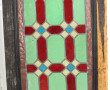 Paire de vitraux colorés, sur leur châss