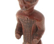 STATUETTE KUYU - Bois patiné. H 32 cm. O