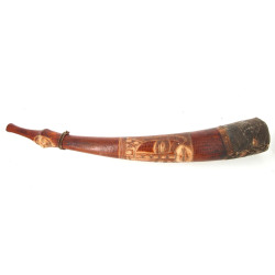 Trompe de chasse sculptée et gainée d'un