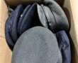CHAPELLERIE - Important stock ancien (en