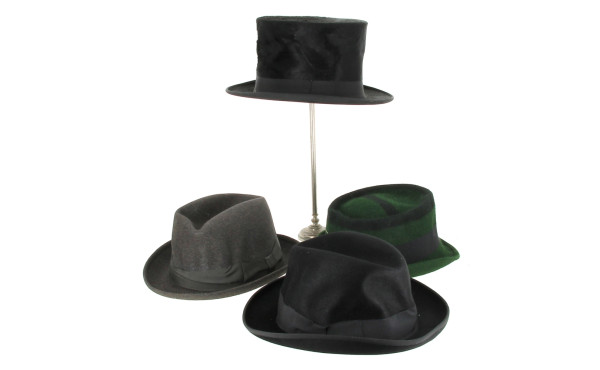 Haut de forme en taupe + 3 chapeaux anci