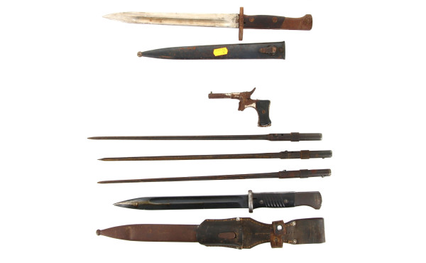 Ensemble de 5 baïonnettes dont Mauser 9