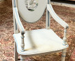 Fauteuil d'enfant en bois laqué gris H.