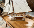 Maquette de voilier moderne. H 95 x L 81