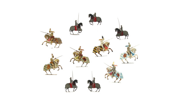 Plats d'Etain - 10 cavaliers en armure d