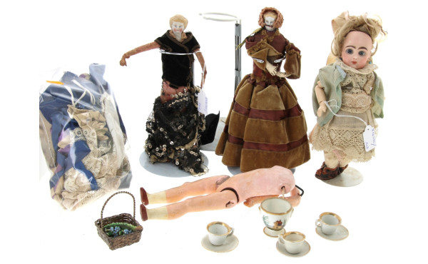 Lot de 3 poupées anciennes têtes porcela