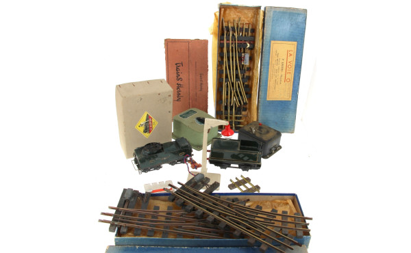 Lot comprenant 2 coffret de 2 aiguillage