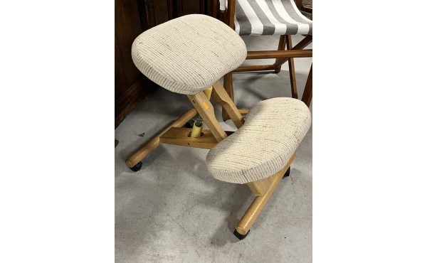 Tabouret ergonomique
