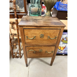 Petite commode ancienne en bois fruitier
