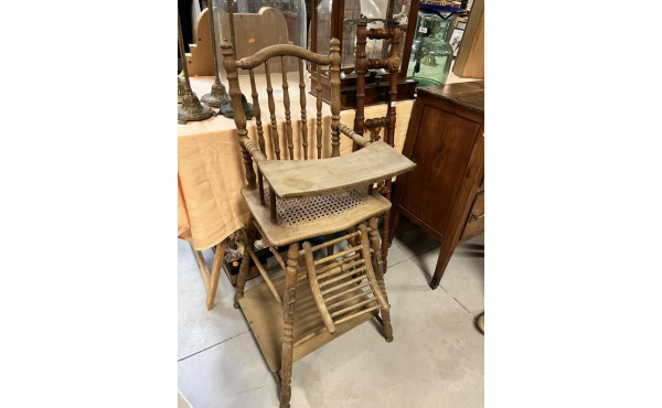 BAUMANN - Chaise haute de bébé à transfo
