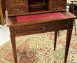 Petit bureau à gradin en acajou style bo