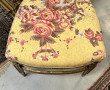 Chaise de style Louis XVI en bois doré