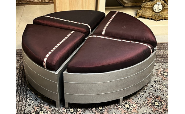 Suite de 4 poufs en métal et assises ti