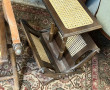 Fauteuil pliant en cannage et lanières d