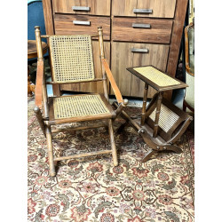 Fauteuil pliant en cannage et lanières d