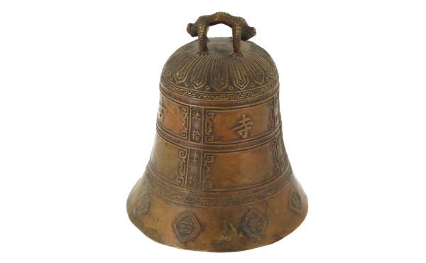 CHINE - Cloche en bronze, prise zoomorph