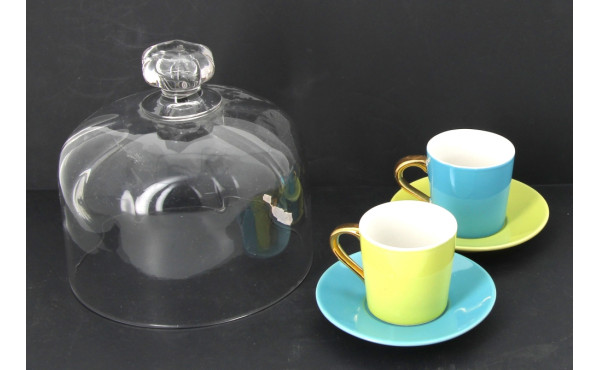 Paire de tasses à café et sous-tasses en