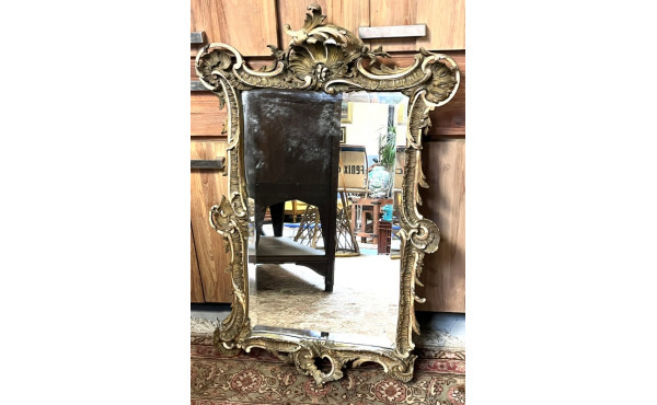 Miroir rocaille en bois et stuc (qqs pet