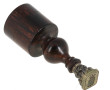 Cachet en argent avec armoiries, bois et