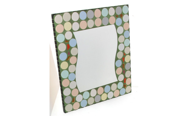 Miroir en céramique dans les tons pastel
