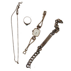 Lot comprenant une gourmette en argent, 