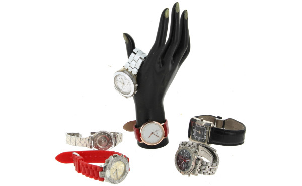 Lot de 6 montres dont 1 LIP homme et 2 m