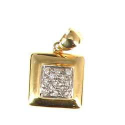 Pendentif en or jaune 750ème et pavage d