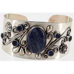 Important bracelet manchette en argent 9