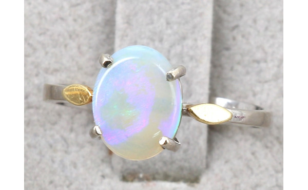 Bague en or 14 cts (585ème), sertie d'un