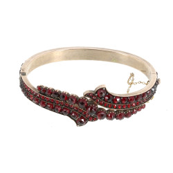 Bracelet jonc ouvrant en vermeil serti d