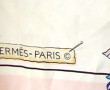 HERMES Paris - Carré en soie modèle pass