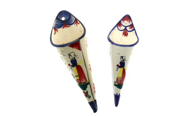 HB et HB Henriot - 2 cornets d'applique