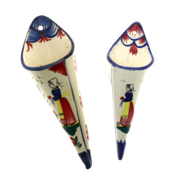 HB et HB Henriot - 2 cornets d'applique