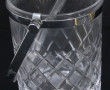 6 flûtes en verre d'un modèle, 5 d'un au