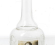Carafe ancienne en verre à décor de la J