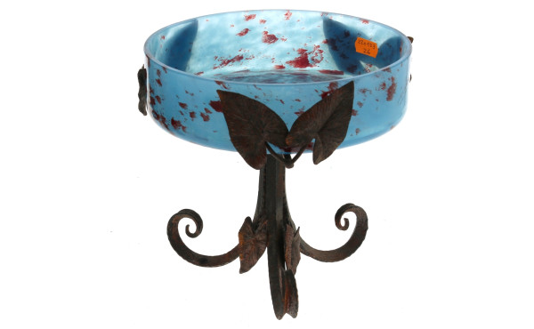 LORRAIN - Coupe en verre moucheté bleu, 
