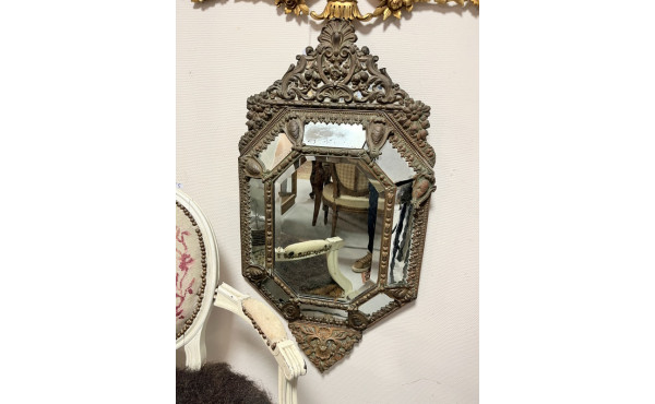 Miroir à parecloses XIXème en laiton tra