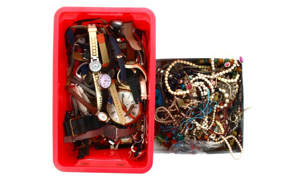Caisse de montres pour pièces, en l'état