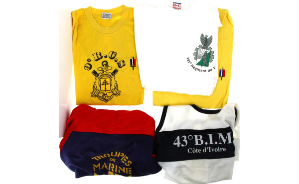 MILITARIA - Lot de maillots et vêtements